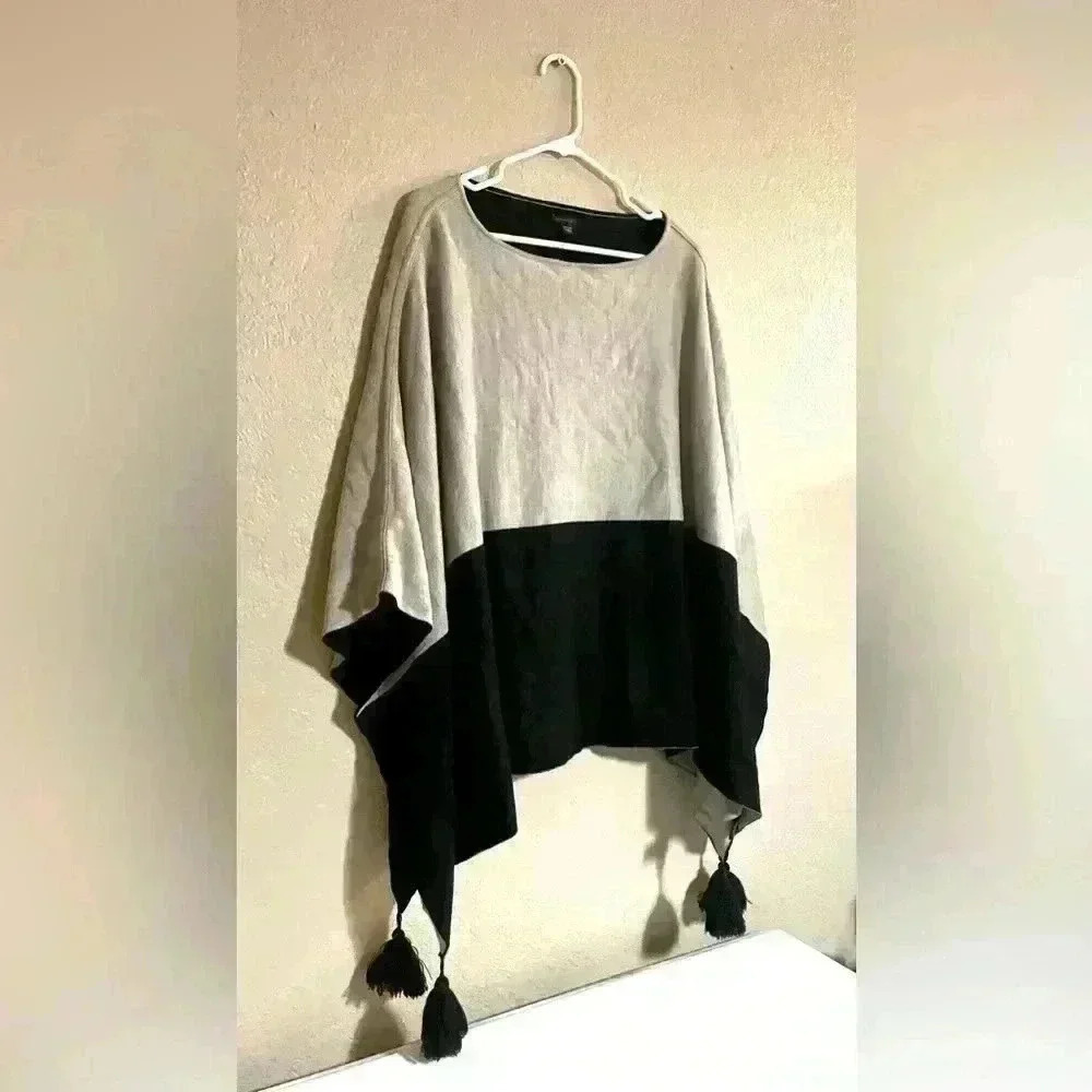 Ann Taylor Gray Black Tassel Cape Poncho Cozy Wrap‎ One Size